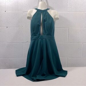 NWT Hunters, green cocktail dress with build in cups